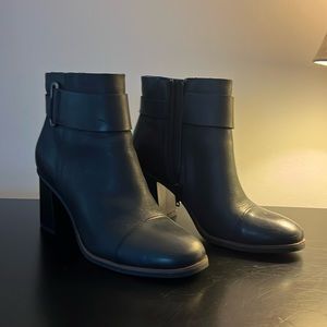 Kork’s by Kork-Ease black booties size 6M